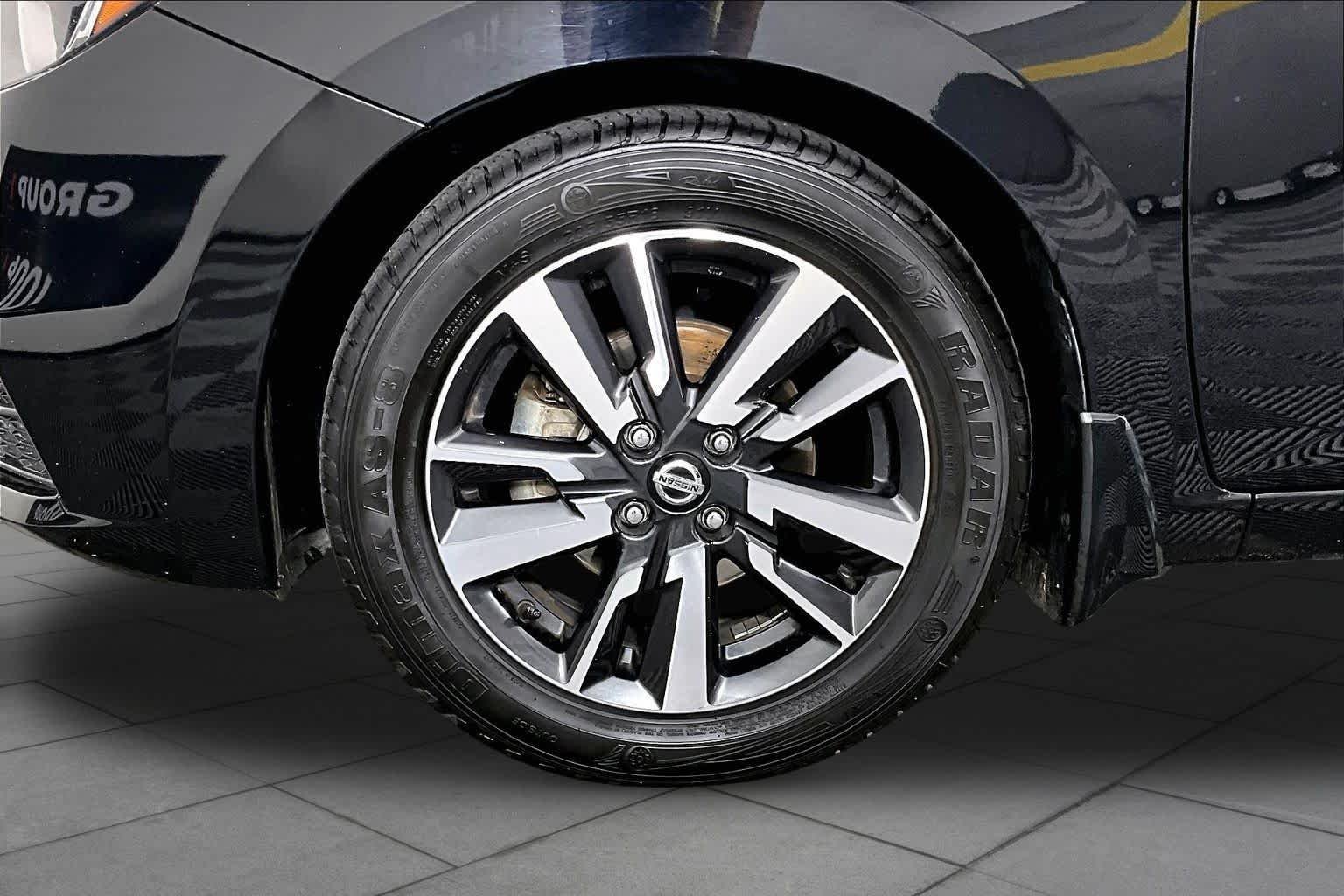 Used 2021 Super Black Nissan SV image 11