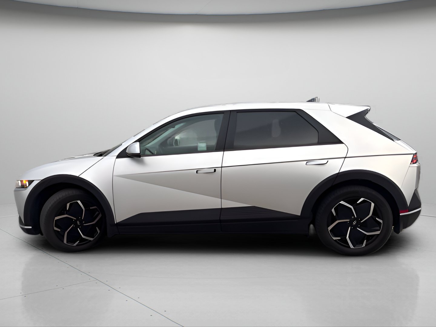 2023 Hyundai IONIQ 5 SEL - Photo 9