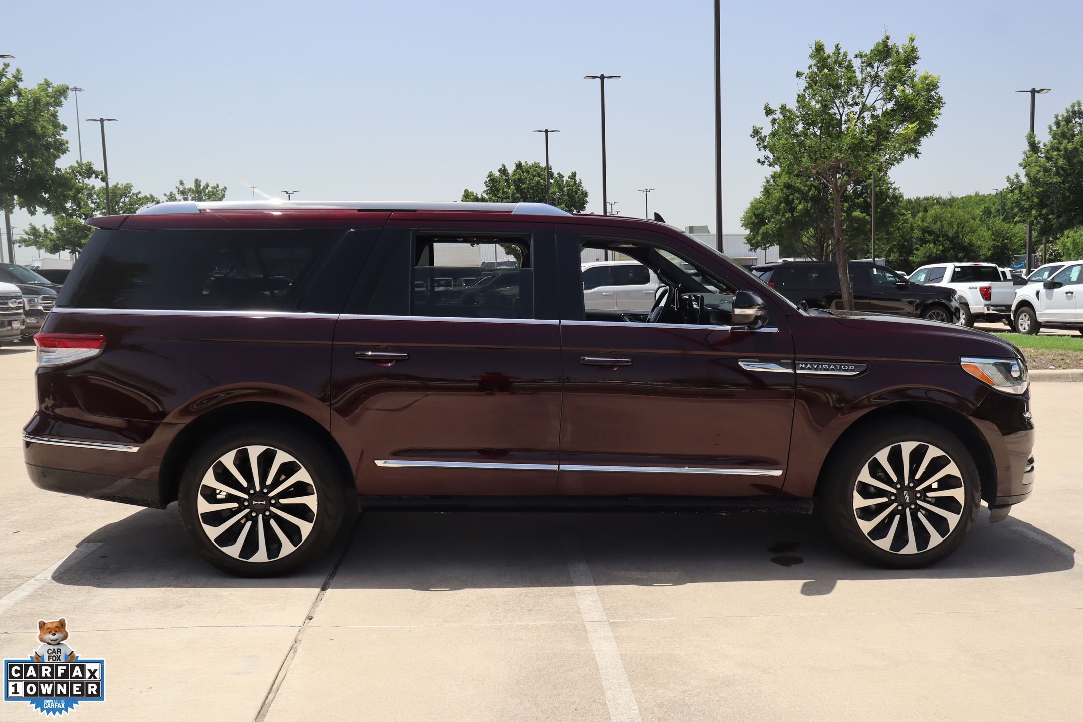 Used 2023 Diamond Lincoln Reserve image 2