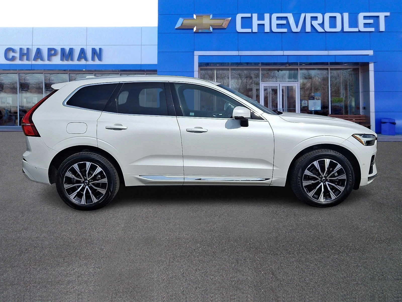 2023 Volvo XC60 Plus - Photo 7