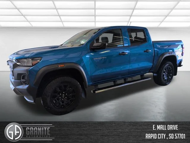 2023 Chevrolet Colorado 4WD Trail Boss Crew Cab Short Box's photo