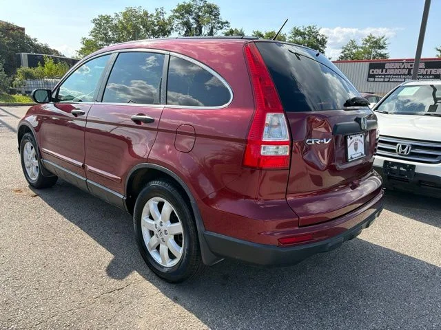 Used 2011 Red Honda SE image 4
