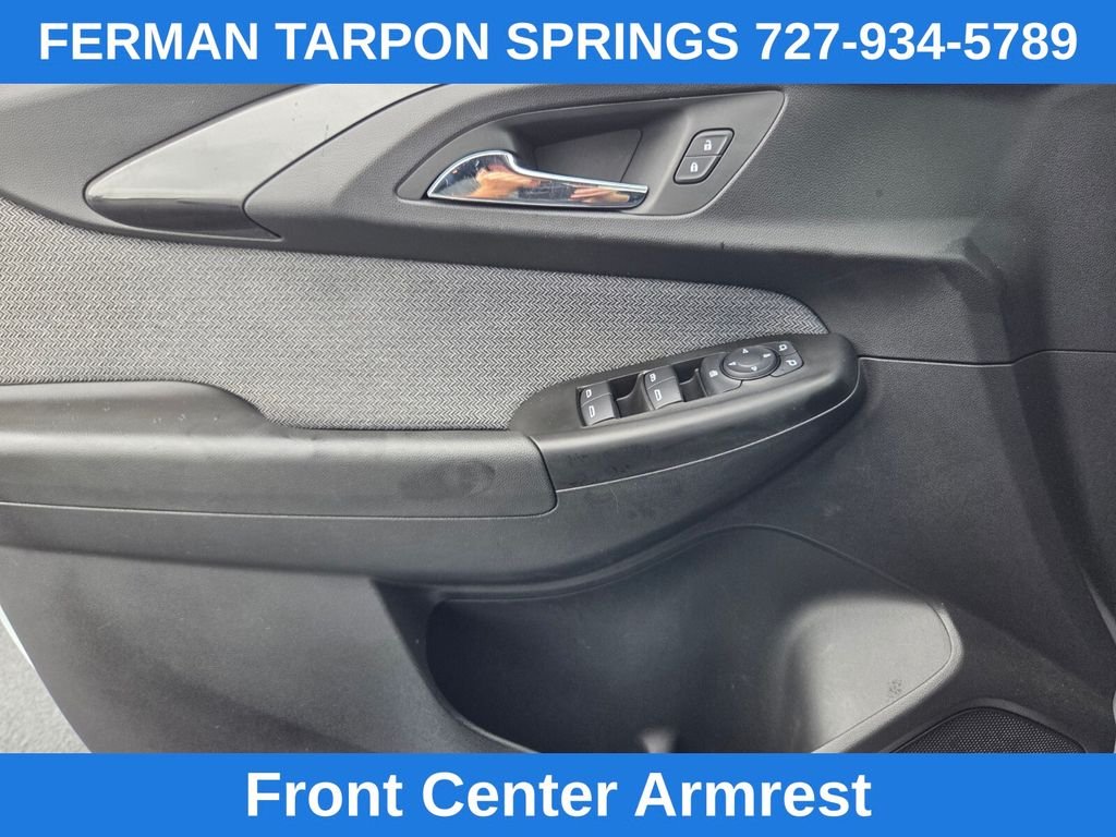 Used 2022 White Chevrolet LT image 25