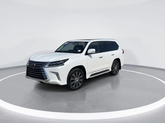 Used 2021 White Lexus 570 image 3