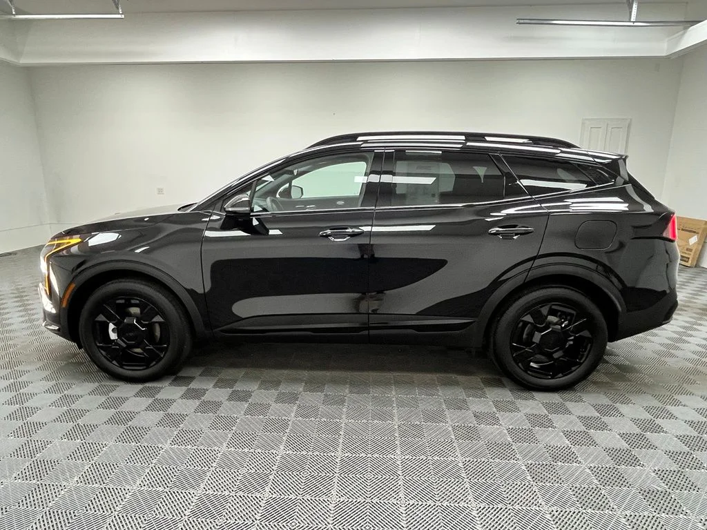 Used 2026 Black Kia X-Line image 14