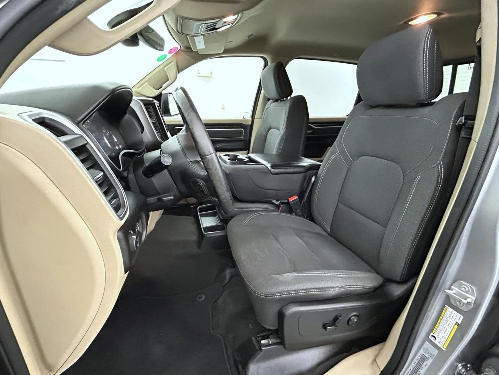 Used 2020 Silver Ram Big Horn/Lone Star image 10