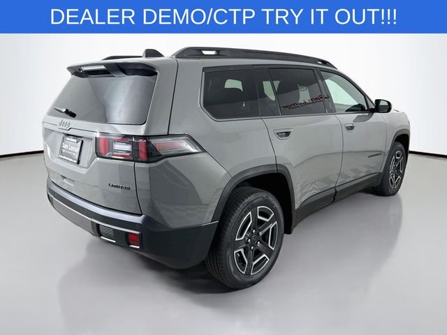 New 2026 Sting-Gray Clear-Coat Exterior Paint Jeep Limited image 7