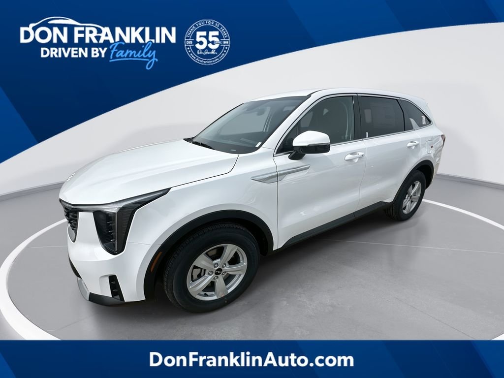 2026 Kia Sorento LX AT's photo