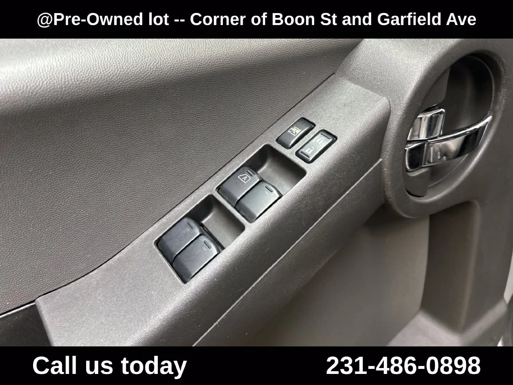 Used 2012 Silver Nissan S image 16