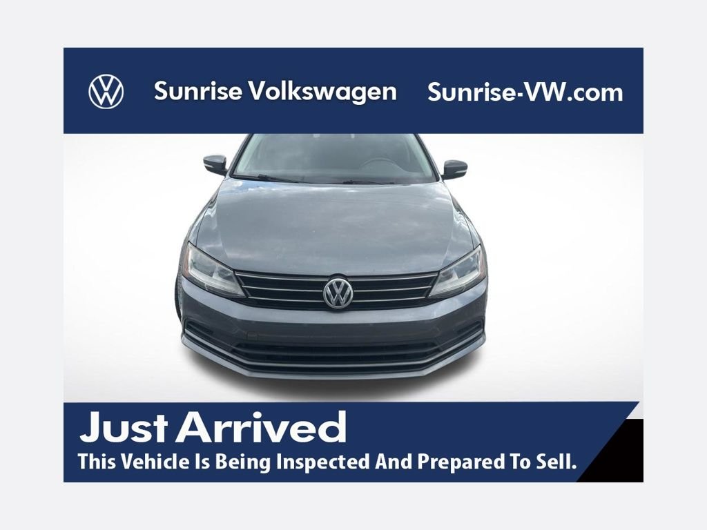 Used 2017  Volkswagen 1.4T SE image 1