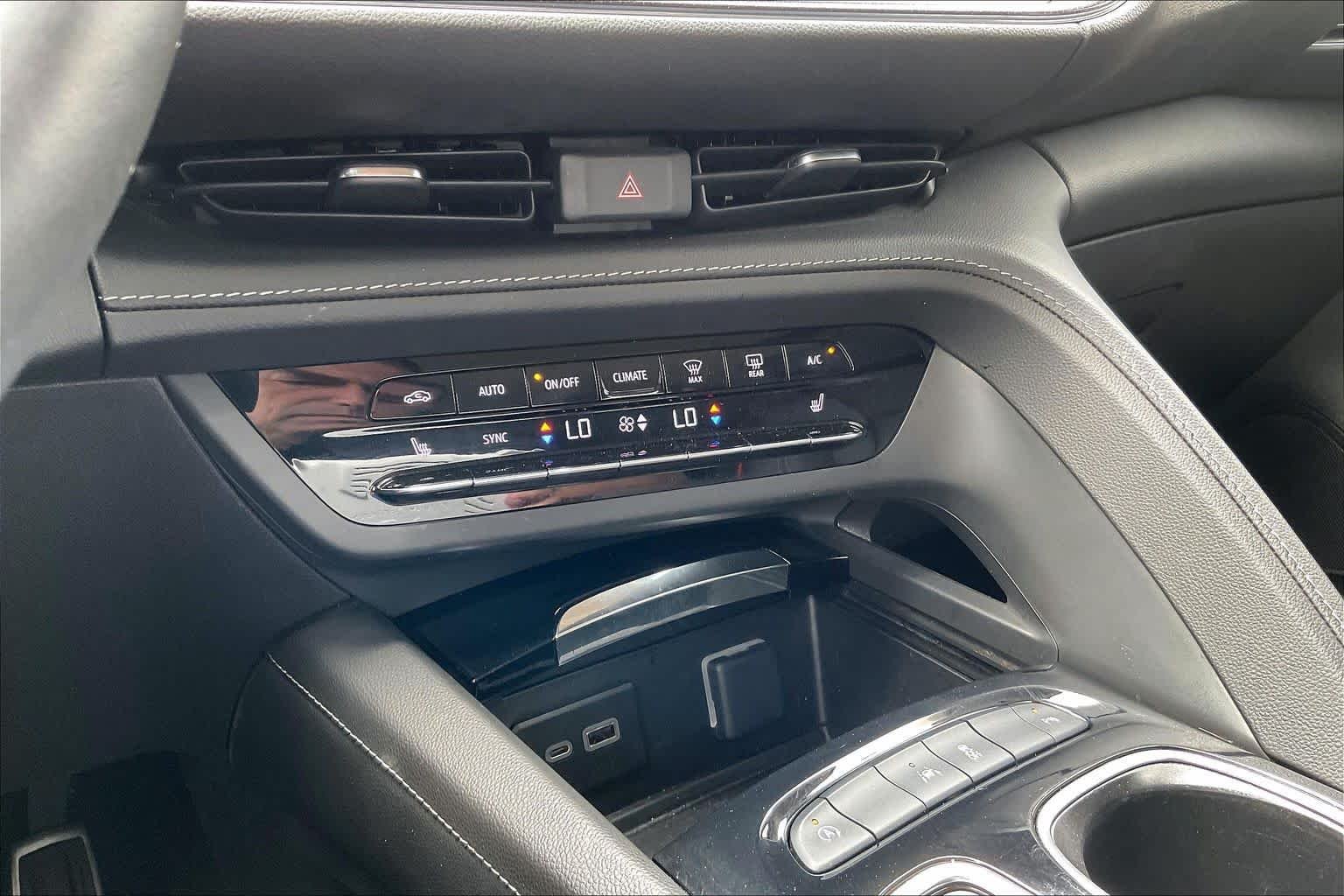 Used 2023 Ebony Twilight Metallic Buick Essence image 31