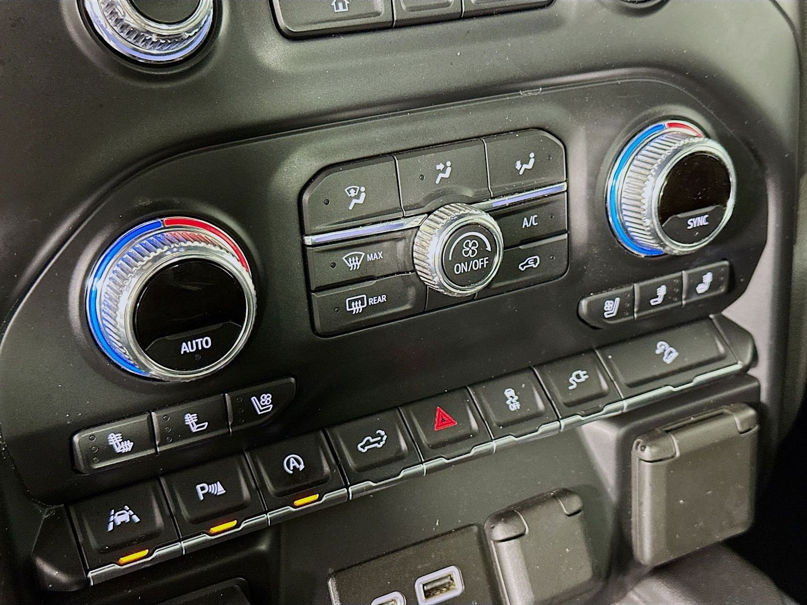 Used 2020 Summit White GMC AT4 image 19