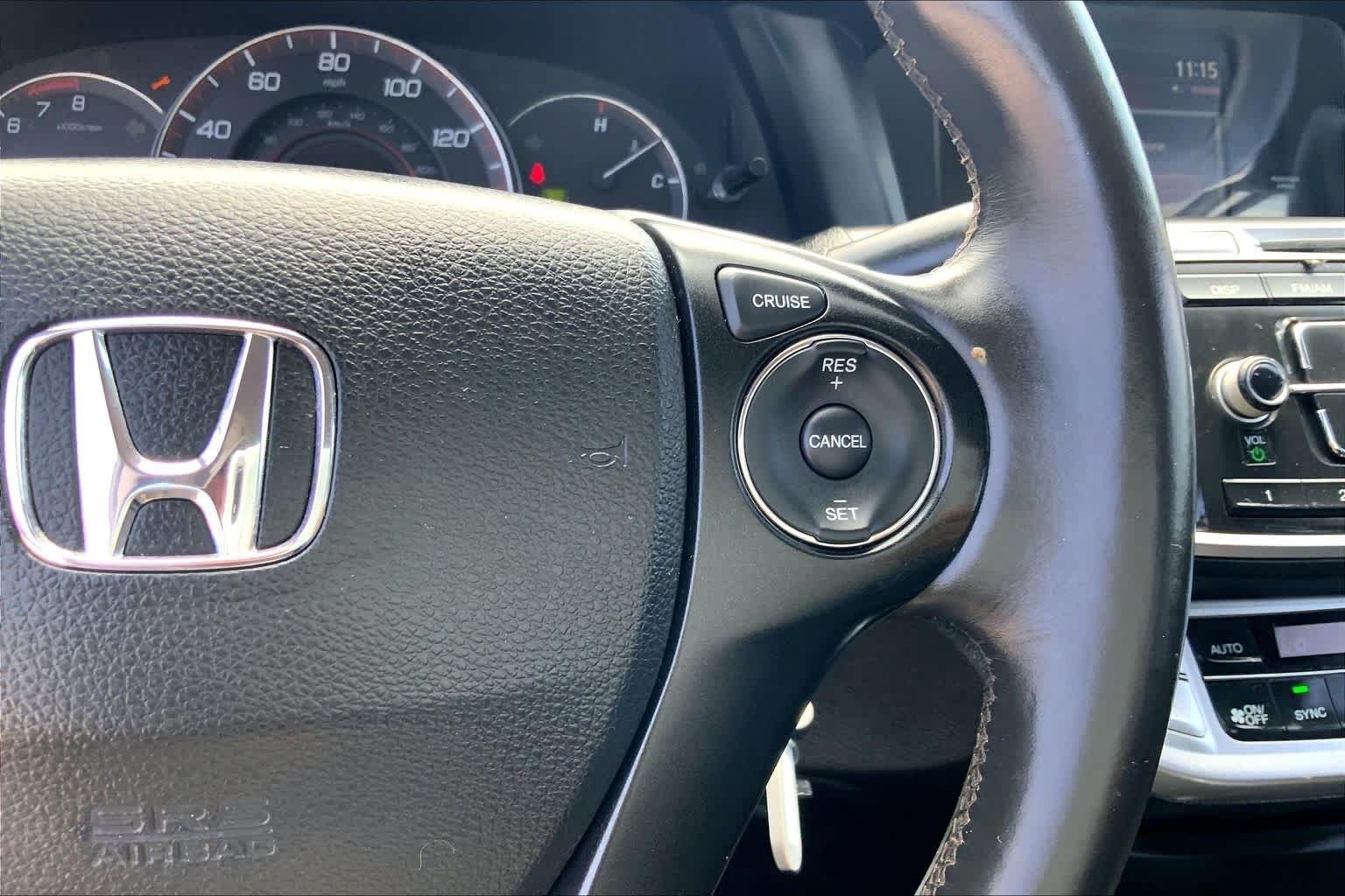 Used 2015 WHITE ORCHID PEARL Honda Sport image 24