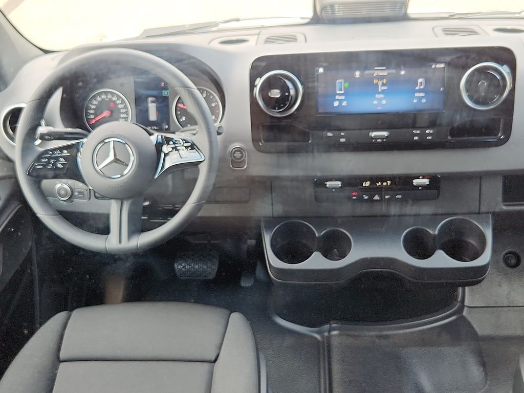New 2026 ARCTIC WHITE Mercedes-Benz CARGO image 18
