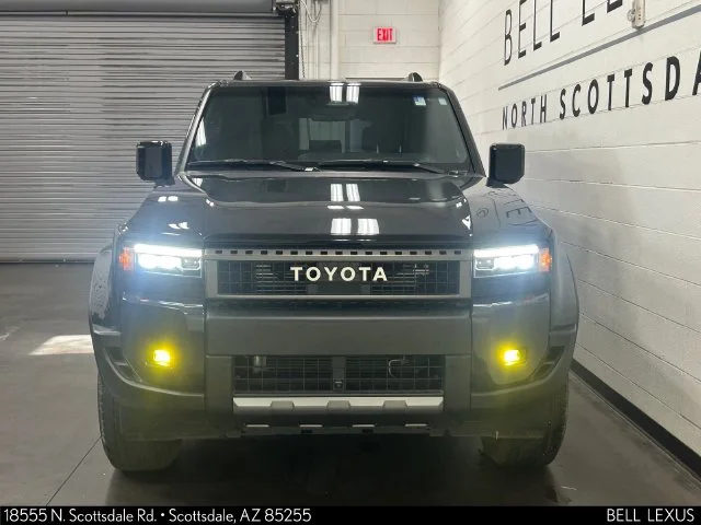 Used 2024  Toyota Base image 5