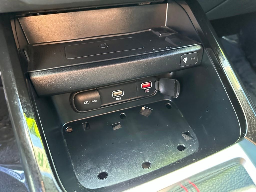 Used 2022 Gray Kia GT image 9