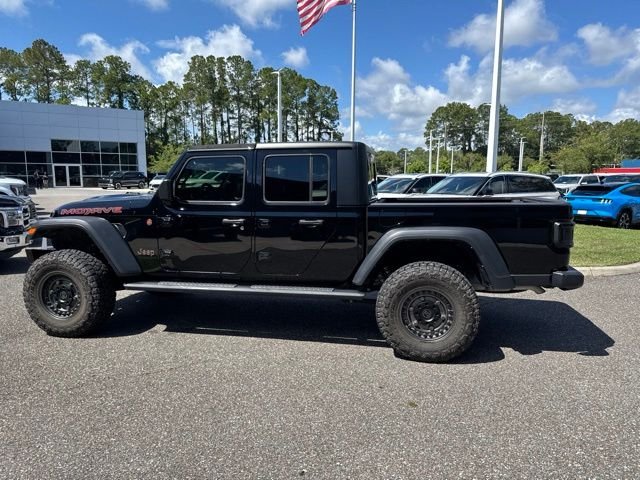 Used 2023 Black Clearcoat Jeep Mojave image 11