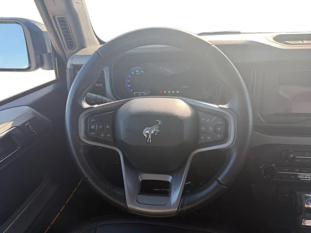 Used 2023 Blue Ford Badlands image 13