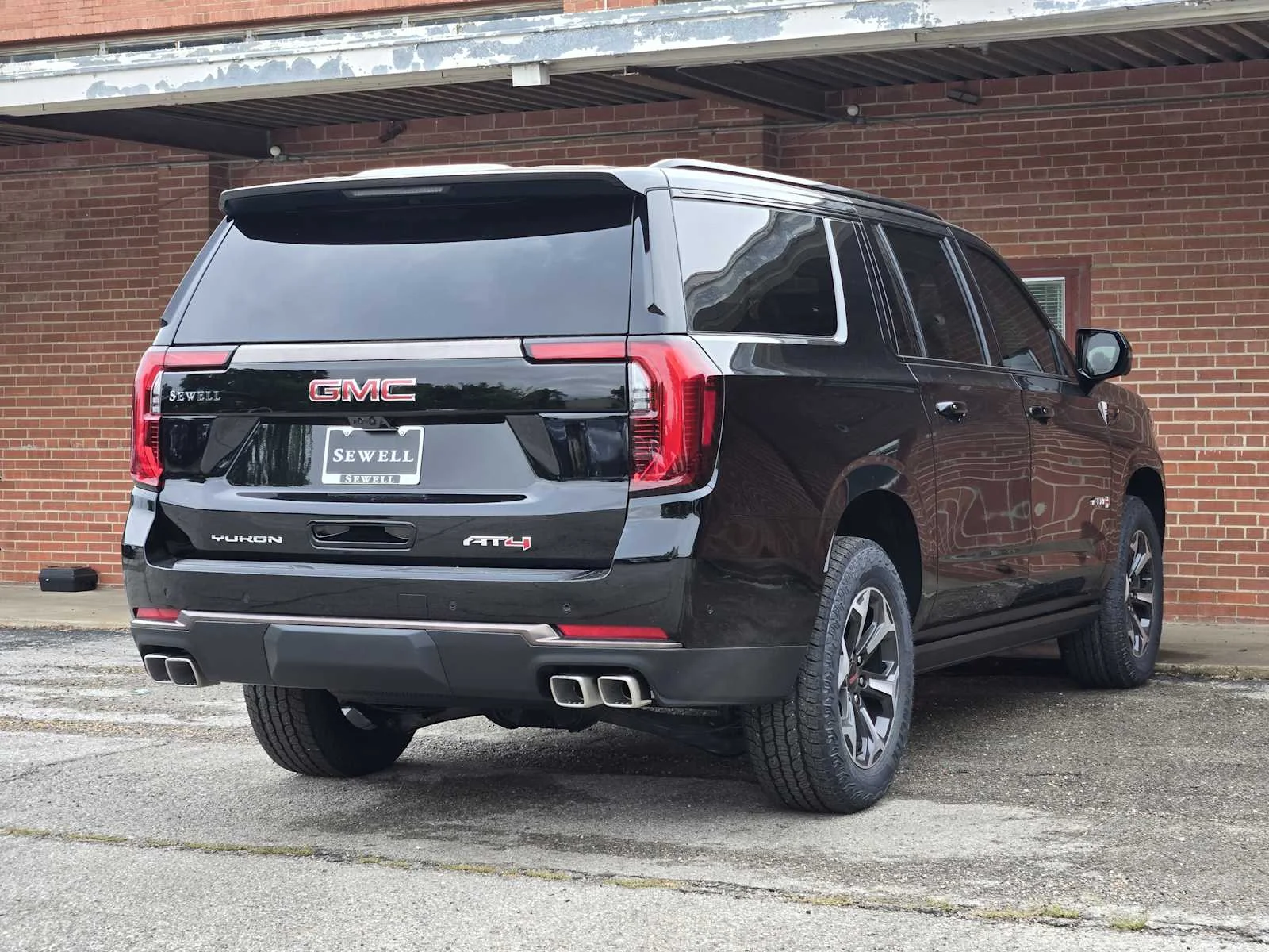 2026 GMC Yukon XL AT4 Ultimate - Photo 3