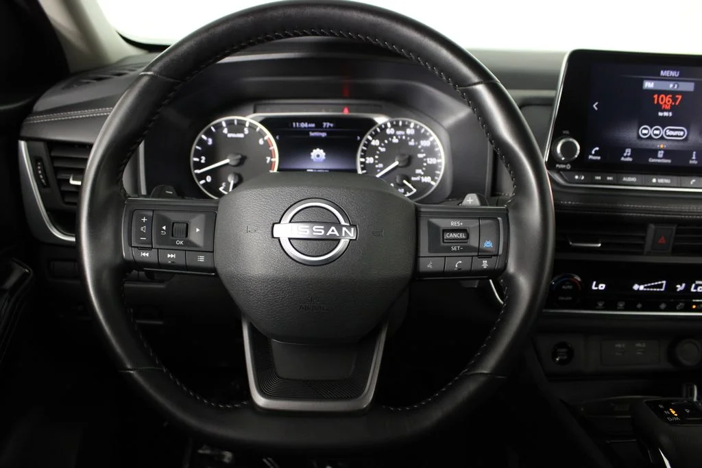 2025 Nissan Rogue SV - Photo 10