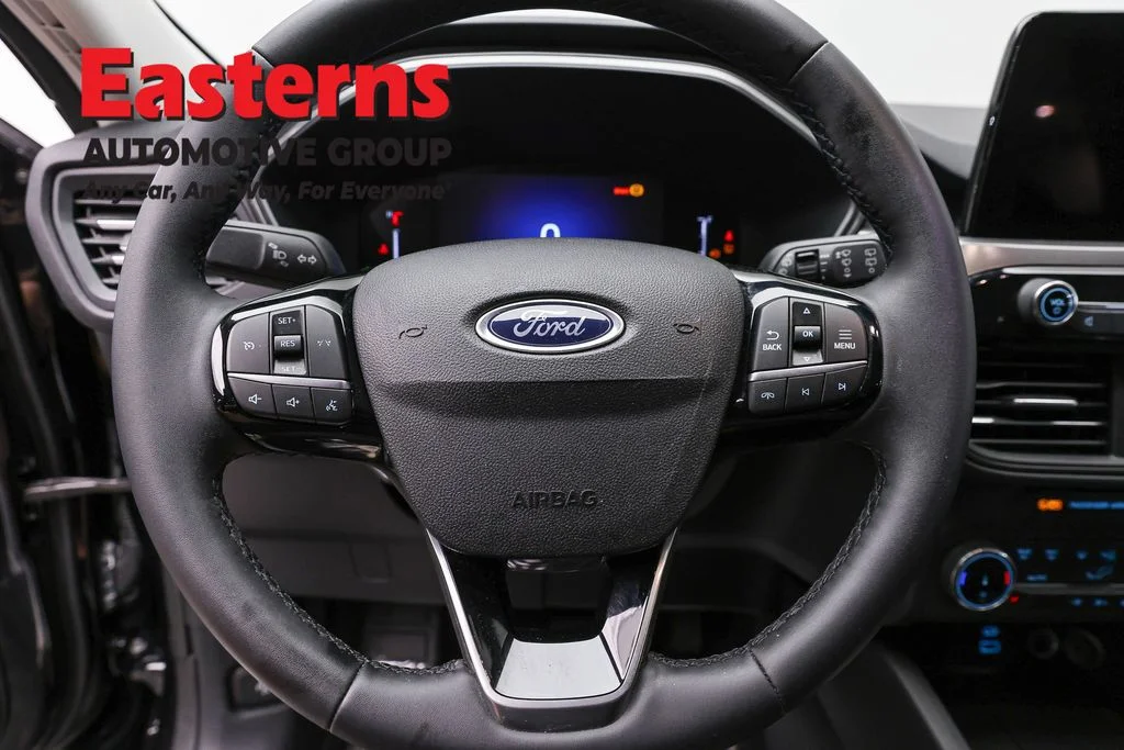 Used 2023 Black Ford Active image 10