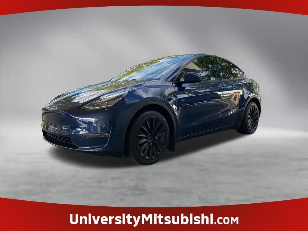 2022 Tesla Model Y Long Range Dual Motor All-Wheel Drive's photo