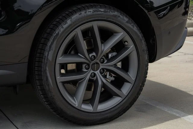New 2026 Black Land Rover SE image 71