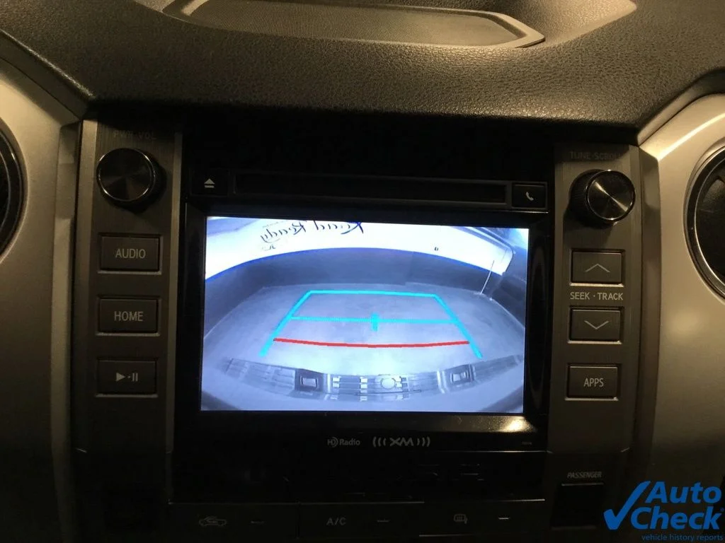 Used 2017 Silver Toyota SR5 image 54