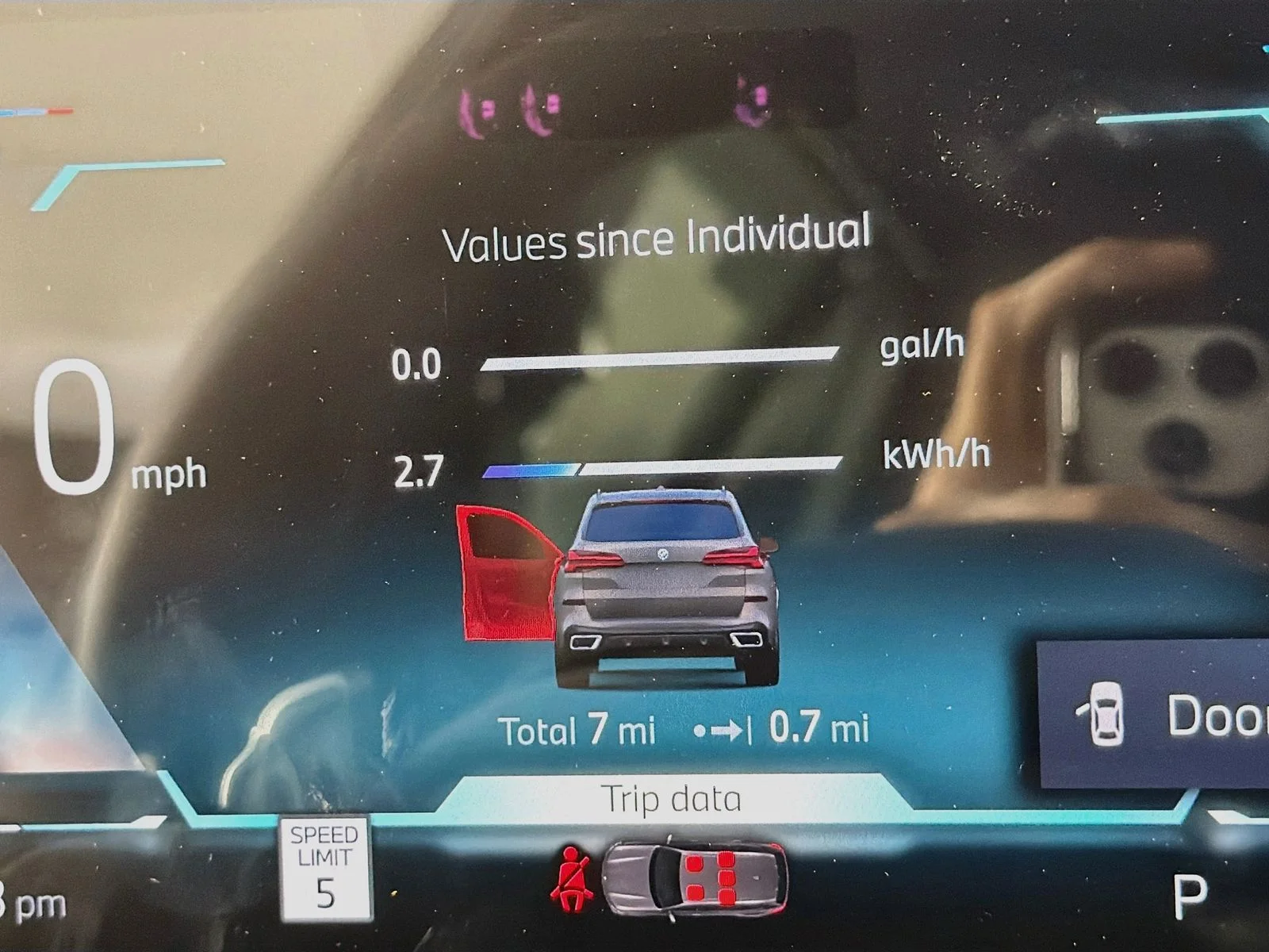 New 2026 Dravit Grey Metallic BMW xDrive50e image 12