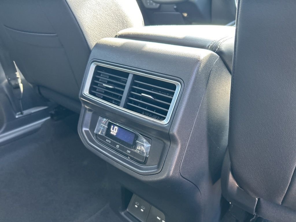 2026 Volkswagen Atlas SE w/Tech - Photo 44