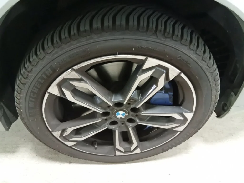 Used 2024 Space Silver Metallic BMW M35i image 14
