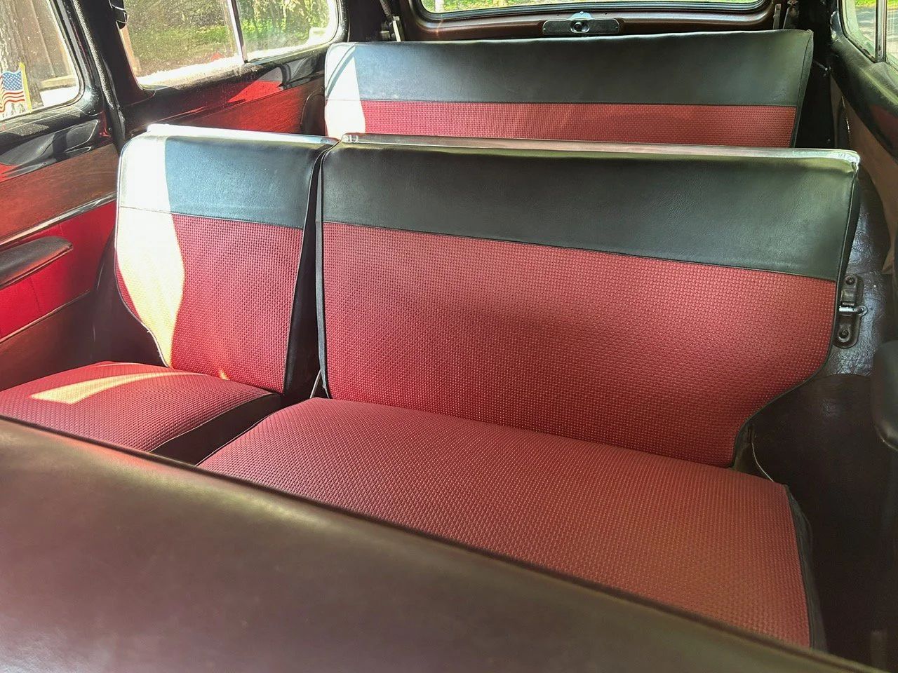 Used 1953  Ford Wagon image 24