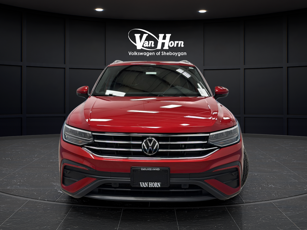 Used 2024 Red Volkswagen 2.0T SE image 2