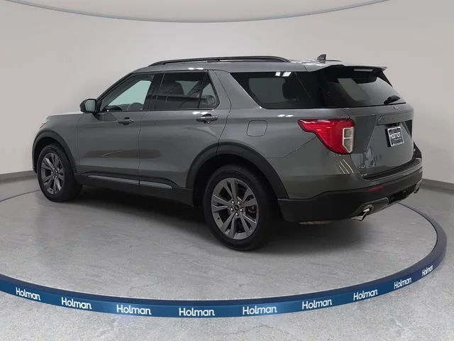 Certified Used 2023 Carbonized Gray Metallic Ford XLT image 8
