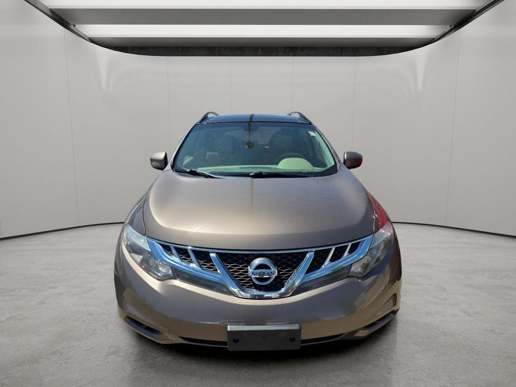 Used 2014 Tinted Bronze Metallic Nissan LE image 8