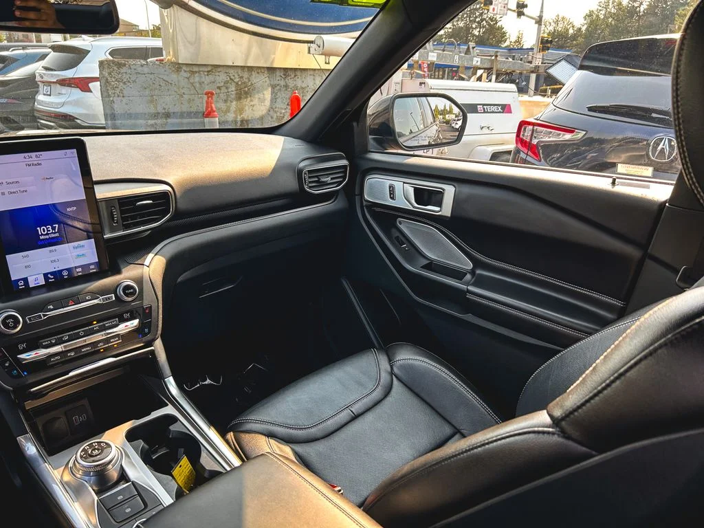 Used 2020 Magnetic Metallic Ford ST image 19