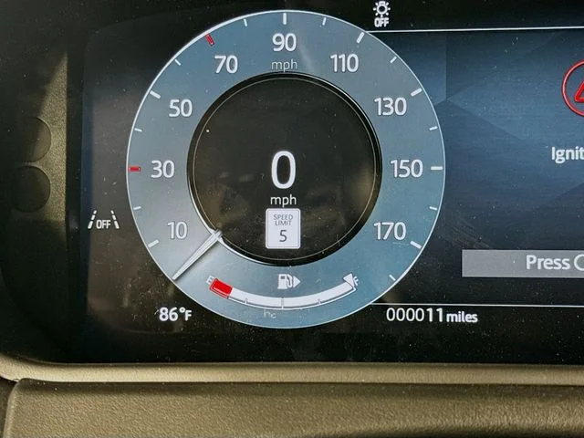 New 2026 Fuji White Land Rover Belgravia Edition image 13