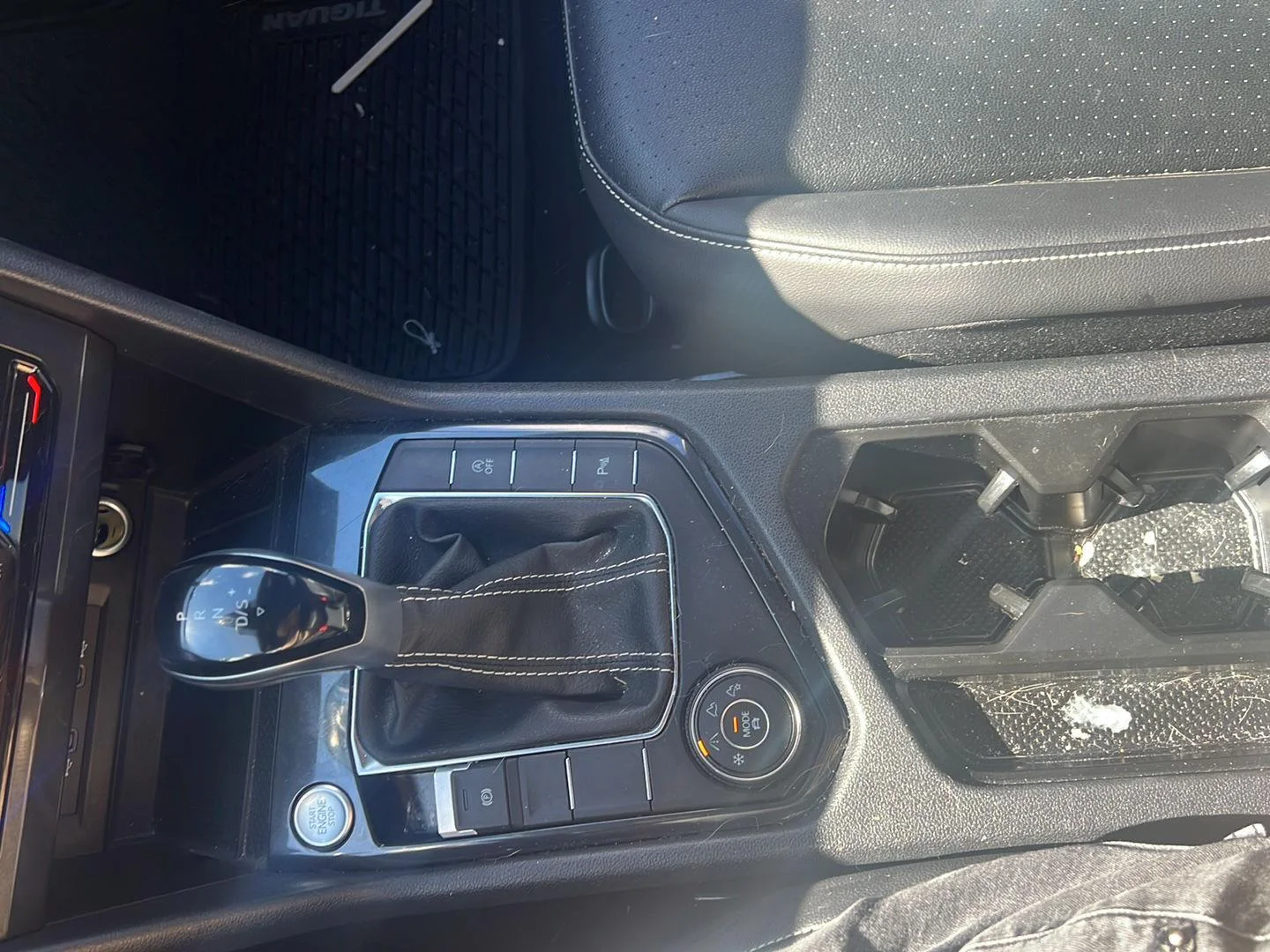 Used 2024 Platinum Gray Metallic Volkswagen SE R-Line Black image 5