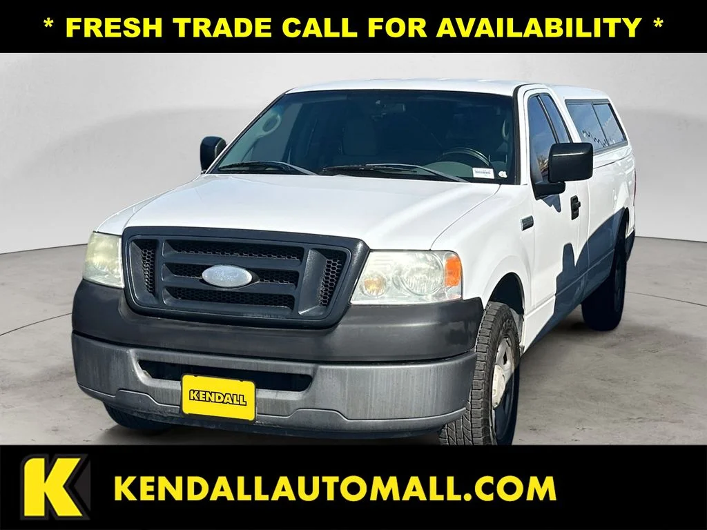 Used 2007 White Ford XL image 1