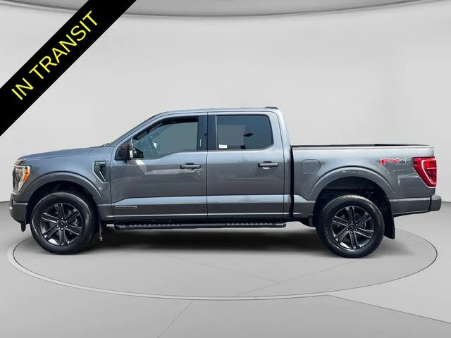 Used 2023  Ford XLT image 2