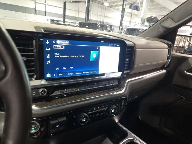 Used 2022 Black Chevrolet RST image 15