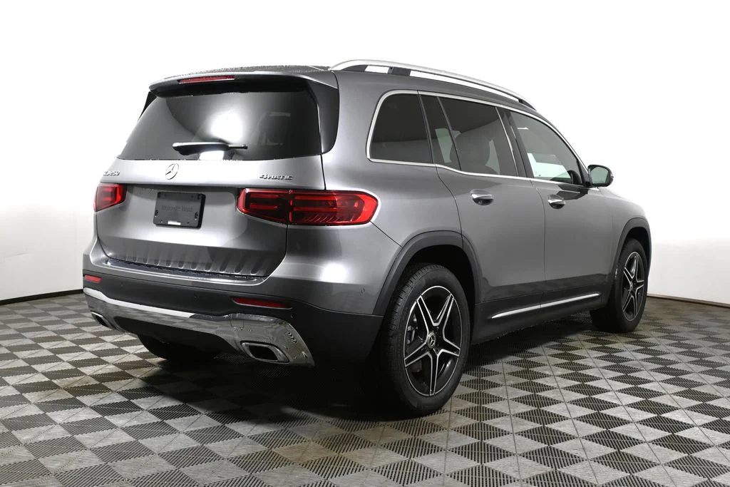 Used 2026 Gray Mercedes-Benz GLB 250 image 7