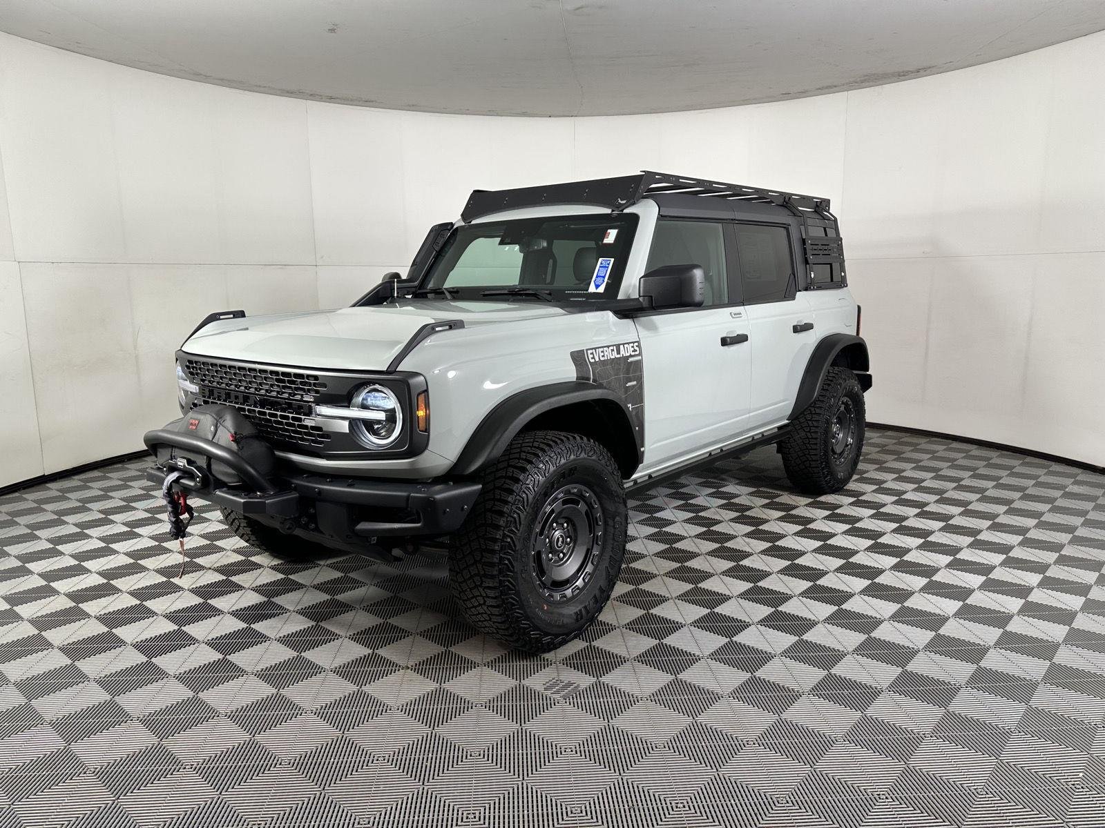 Used 2023 Cactus Gray Ford Everglades Advanced image 17