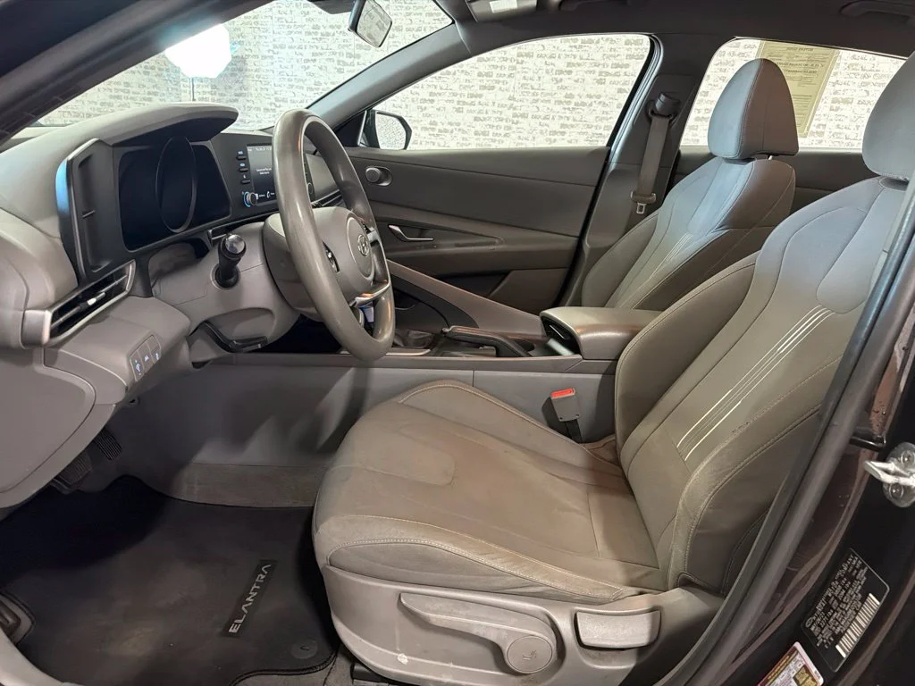 Used 2021 Phantom Black Hyundai SEL image 29