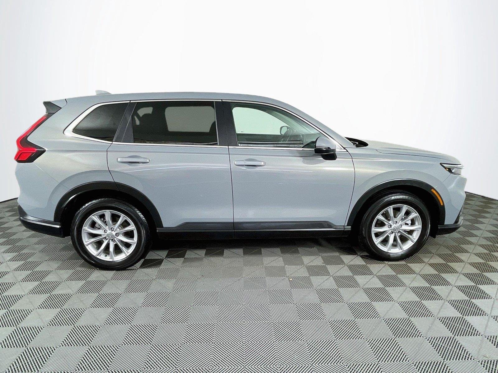 Used 2024 Urban Gray Pearl Honda EX-L image 12