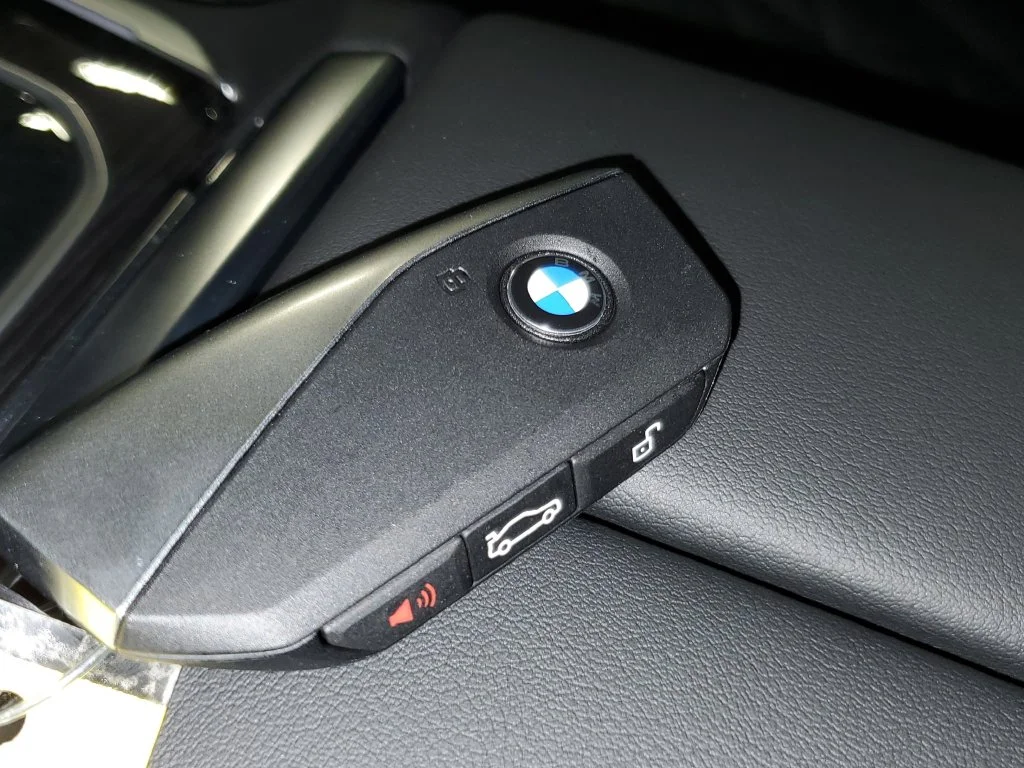 Used 2026 Skyscraper Grey Metallic BMW sDrive40i image 26