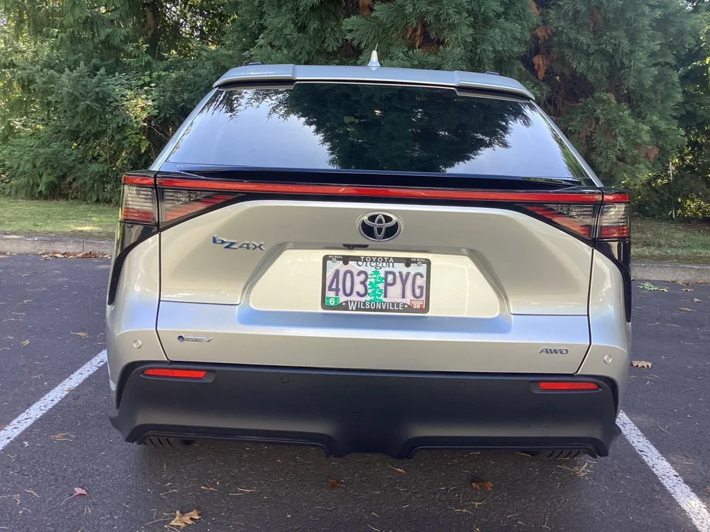 Used 2024 Silver Toyota XLE image 20