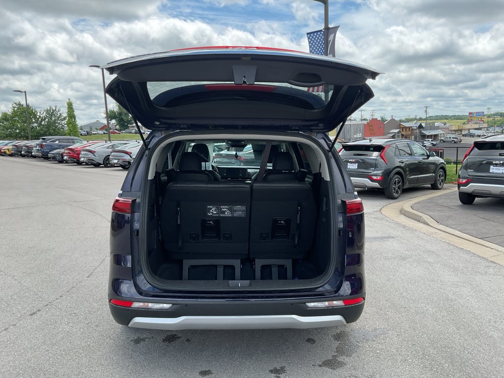 Used 2022 Deep Chroma Blue Kia LXS image 14