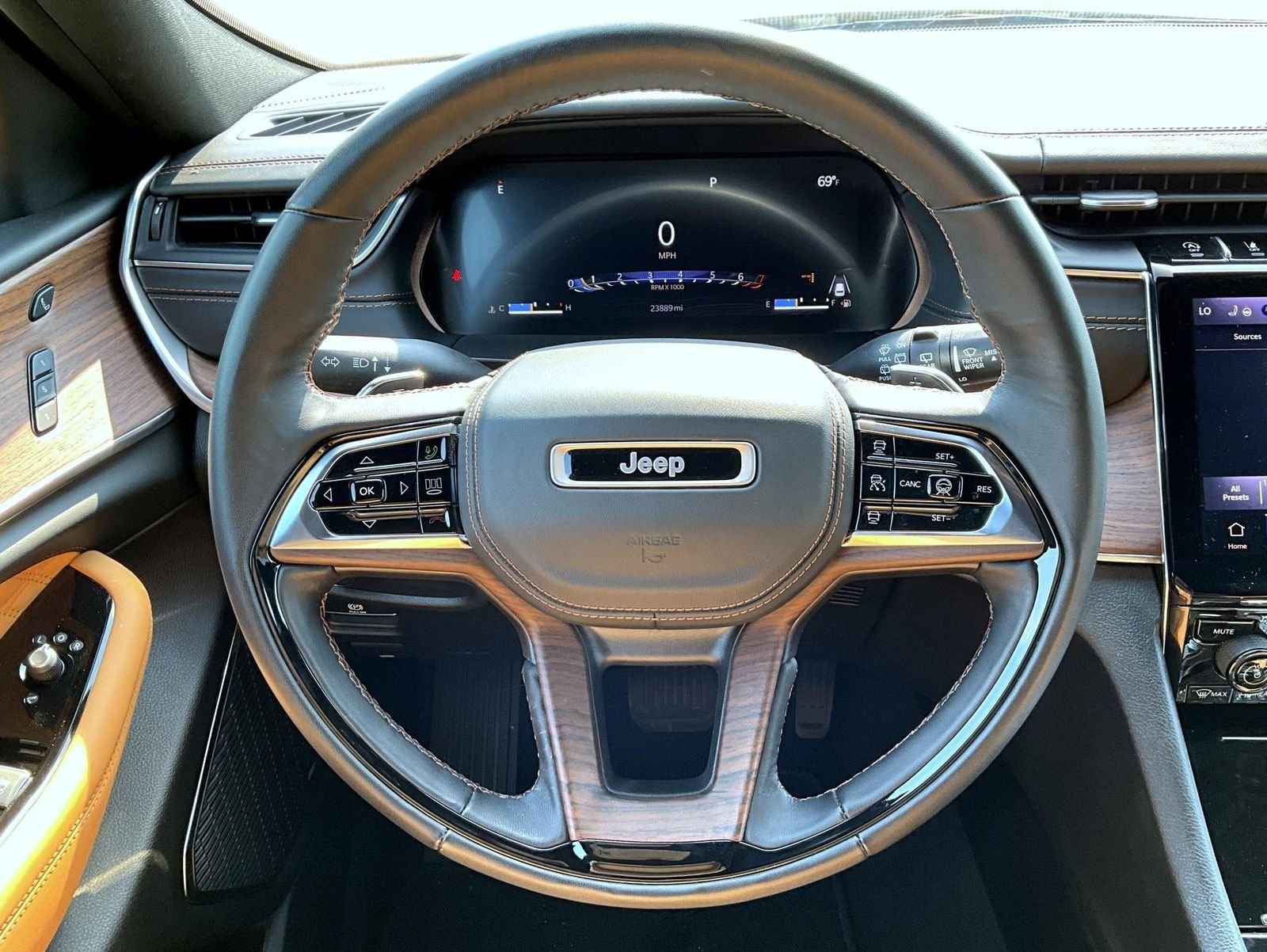 2022 Jeep Grand Cherokee Summit - Photo 11
