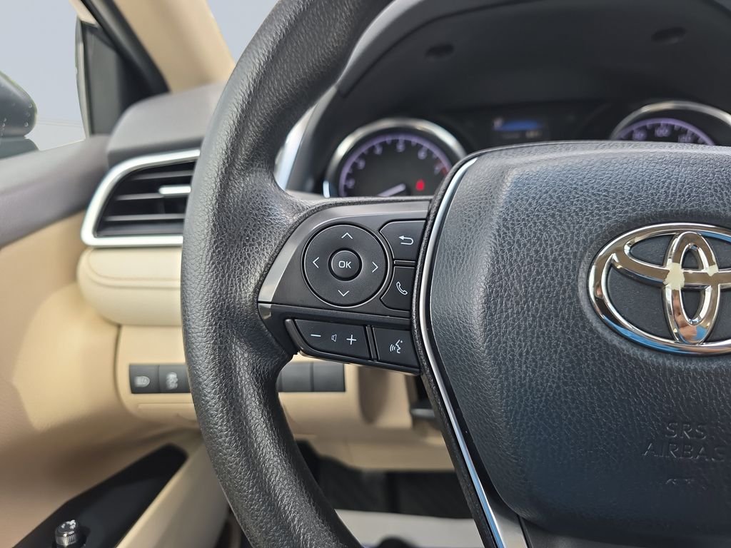 2018 Toyota Camry LE - Photo 20